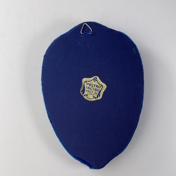 Pelted Inciso Pewter Style Religious Plaque - Picture 3 of 7